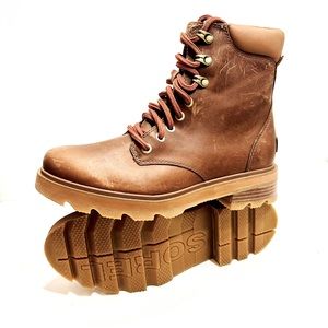 SOREL: Waterproof Lace Up Boot (Ladies)
